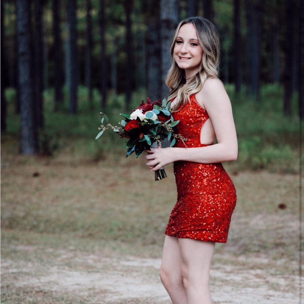 red hoco dress ❤️